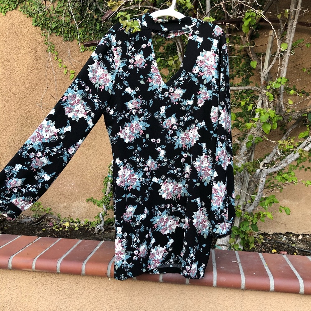 Long sleeve mini dress!